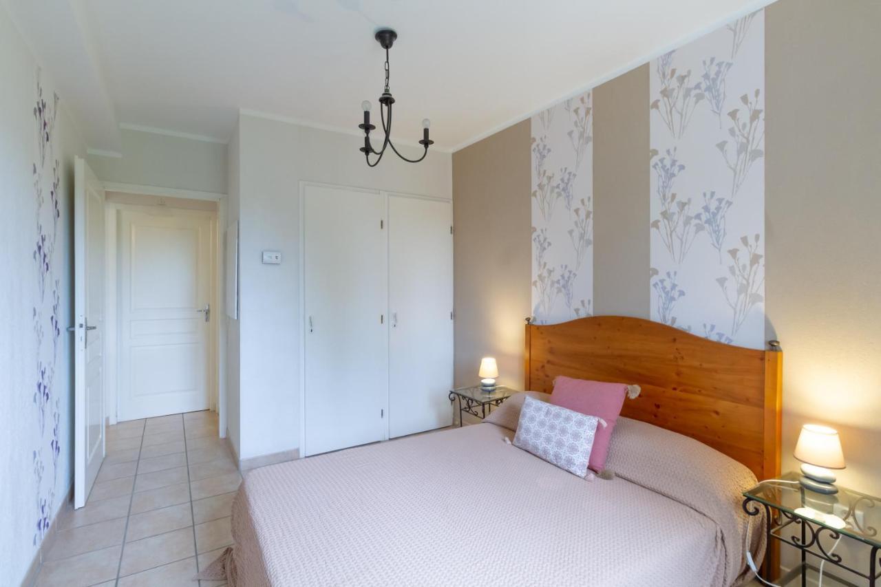La Sarlaterra - Appt Avec Piscine Partagee Apartment ภายนอก รูปภาพ